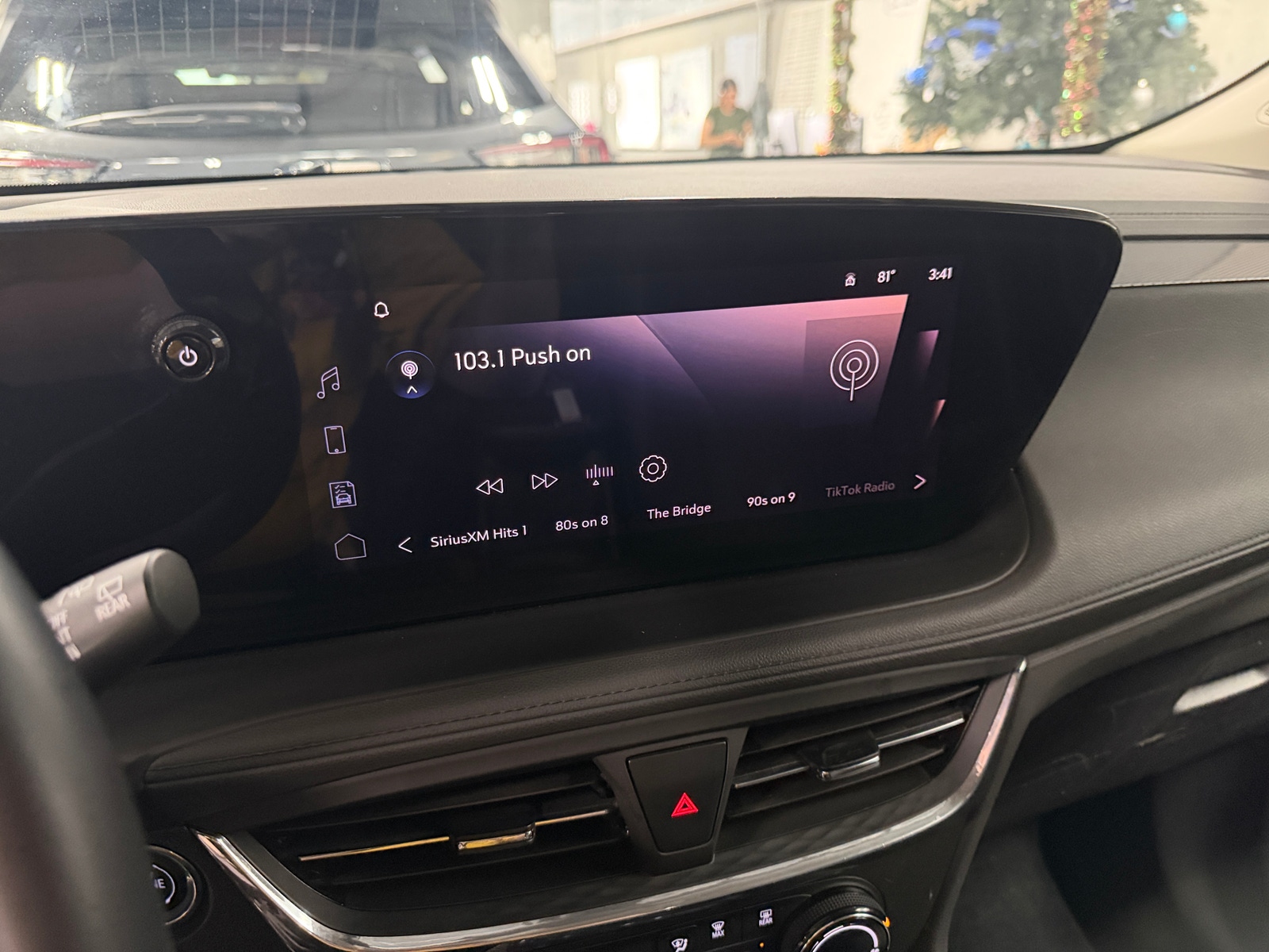 Thumbnail: 2025 Buick Encore GX - 3