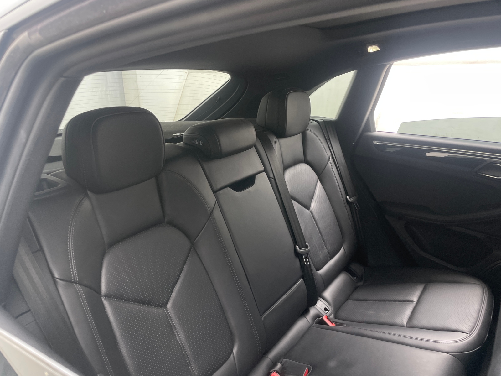 Thumbnail: 2018 Porsche Macan - 5