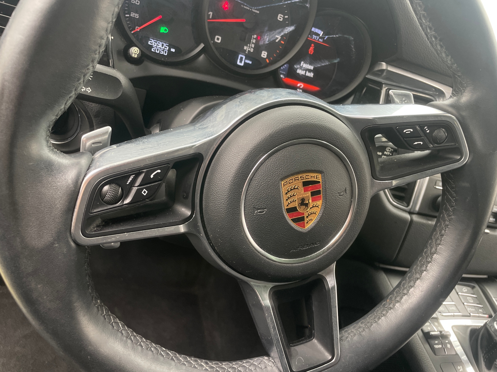 Thumbnail: 2018 Porsche Macan - 4