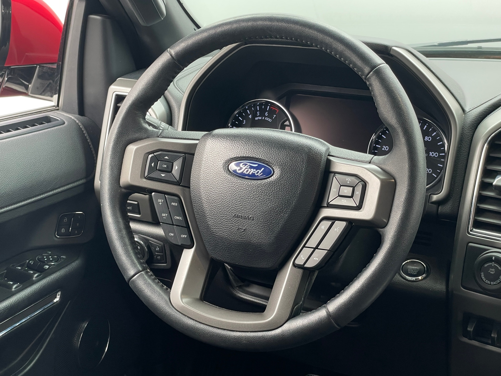 Thumbnail: 2020 Ford Expedition - 4