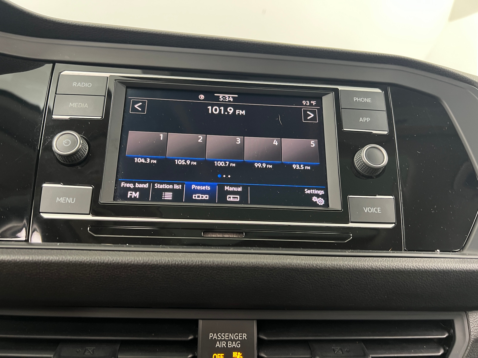 Thumbnail: 2020 Volkswagen Jetta - 3