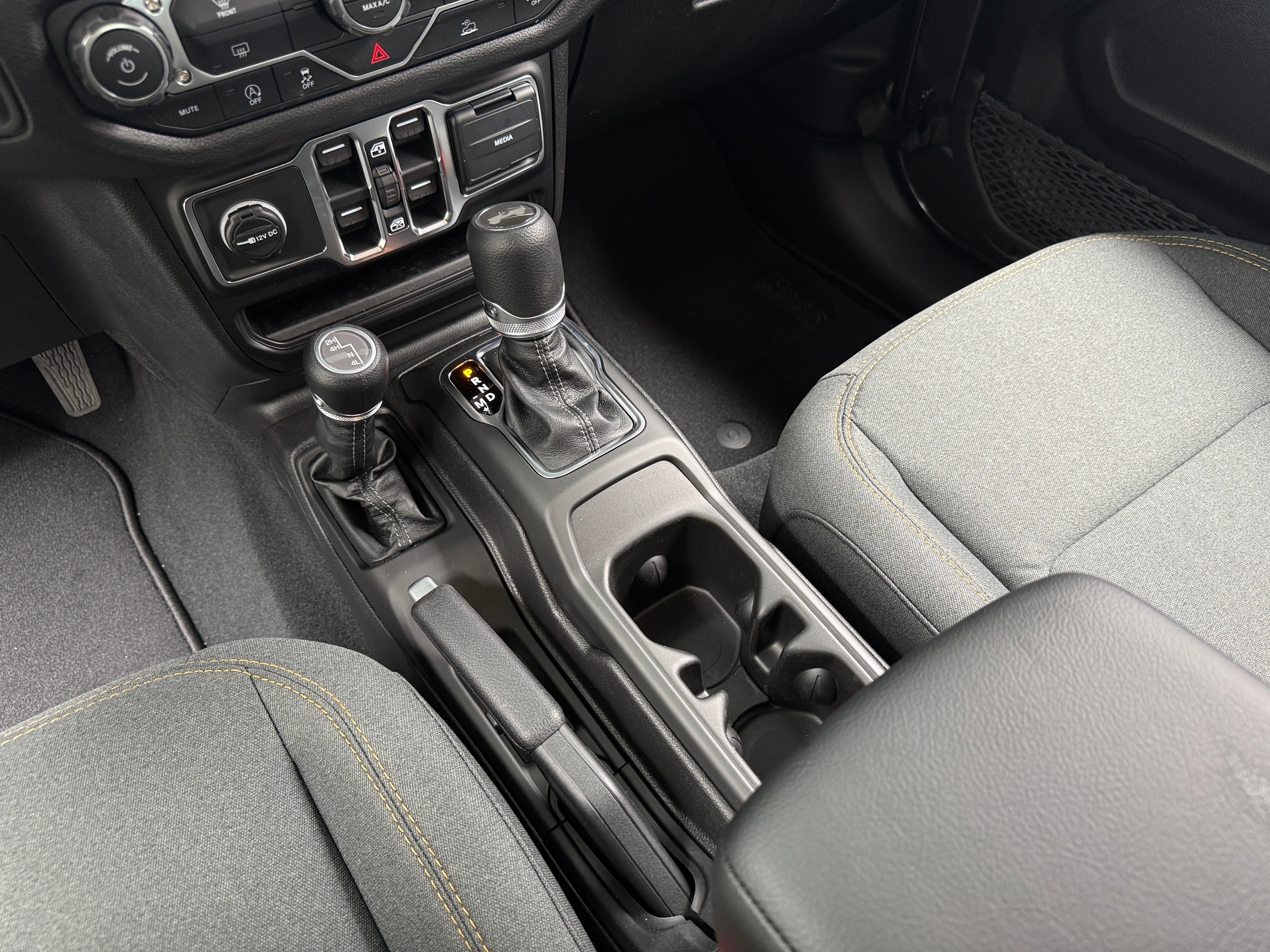 2026 Jeep Wrangler 4-Door Sport - Photo 6
