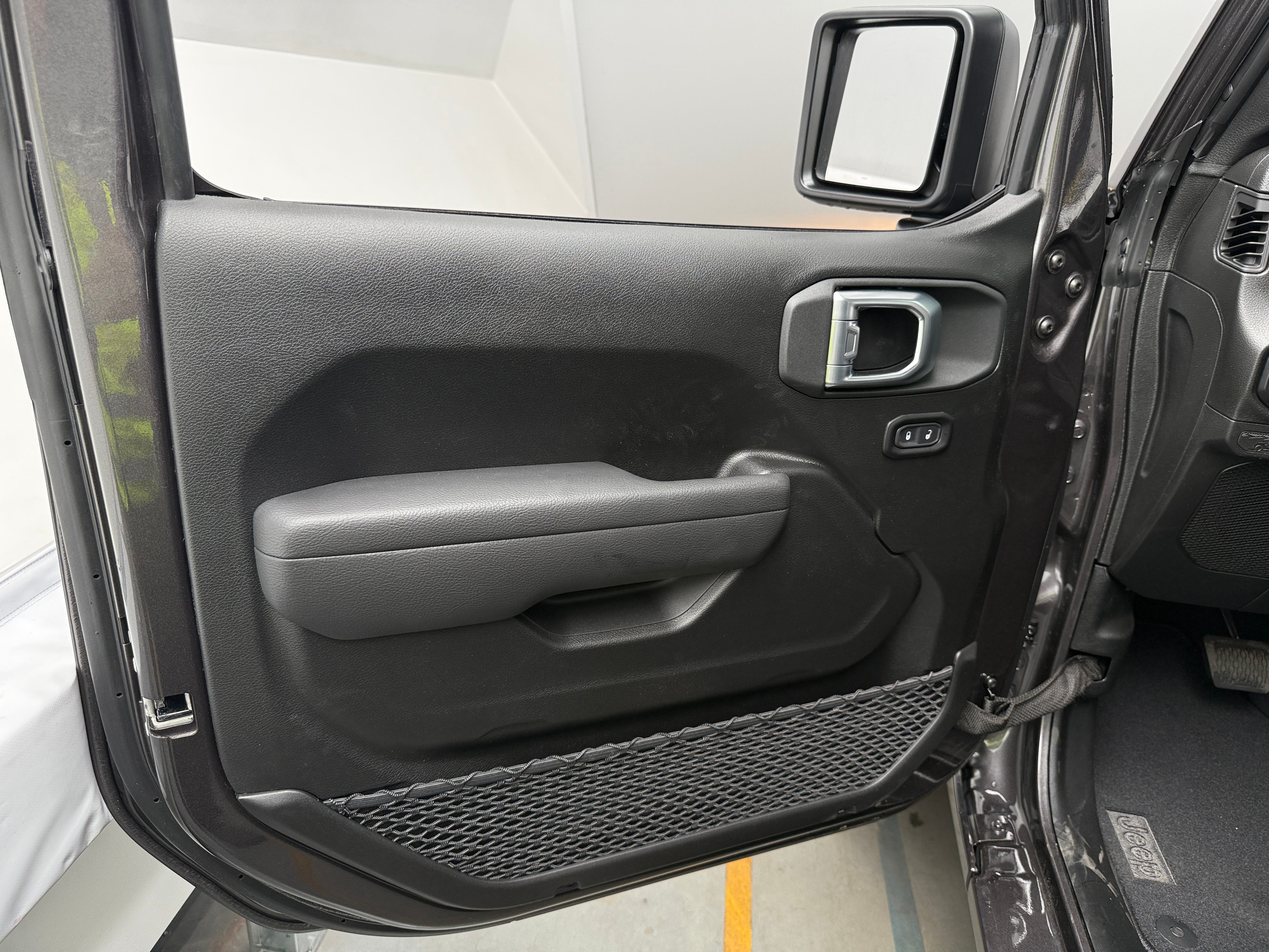 2026 Jeep Wrangler 4-Door Sport - Photo 8