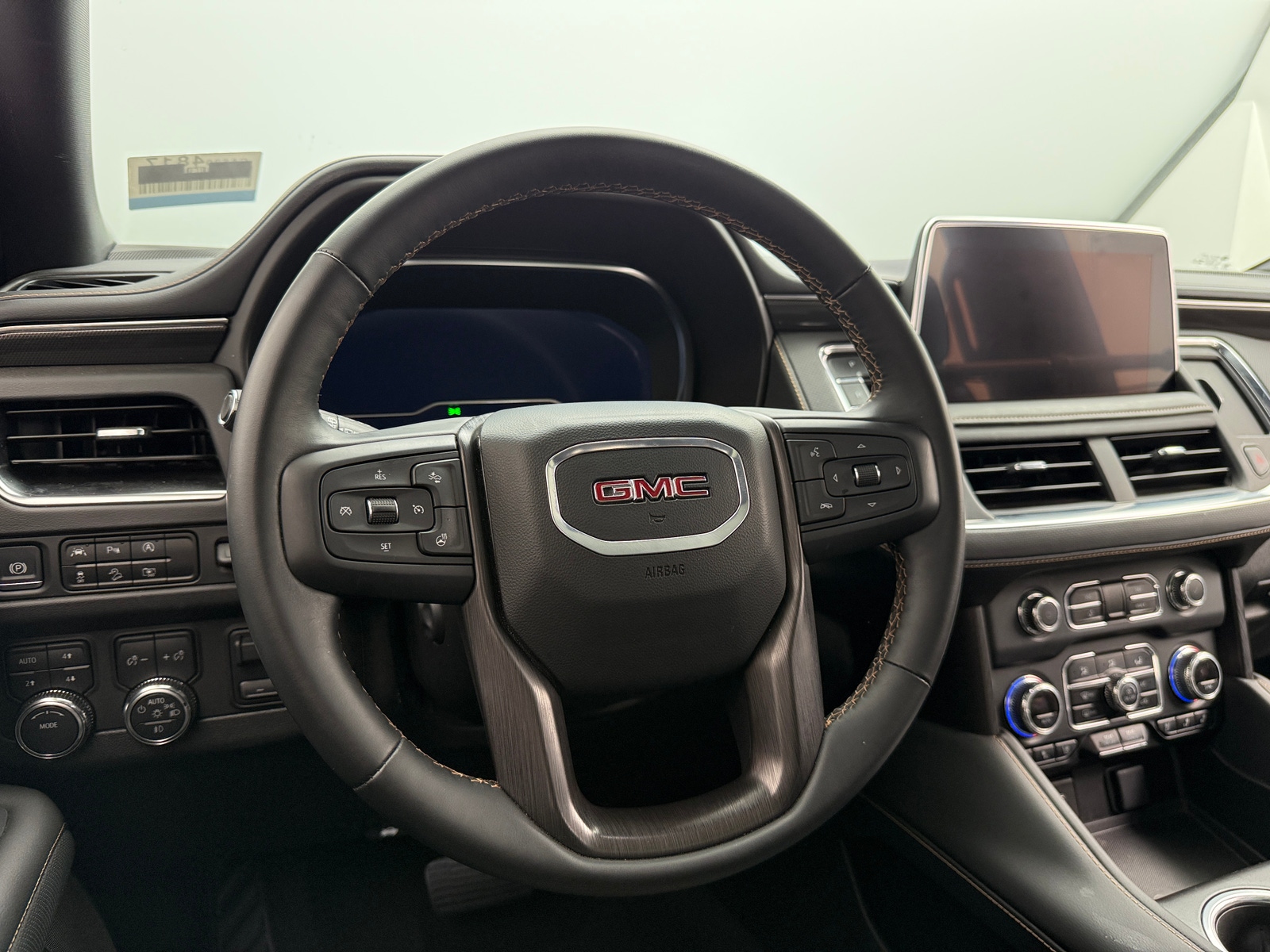 Thumbnail: 2024 GMC Yukon - 4