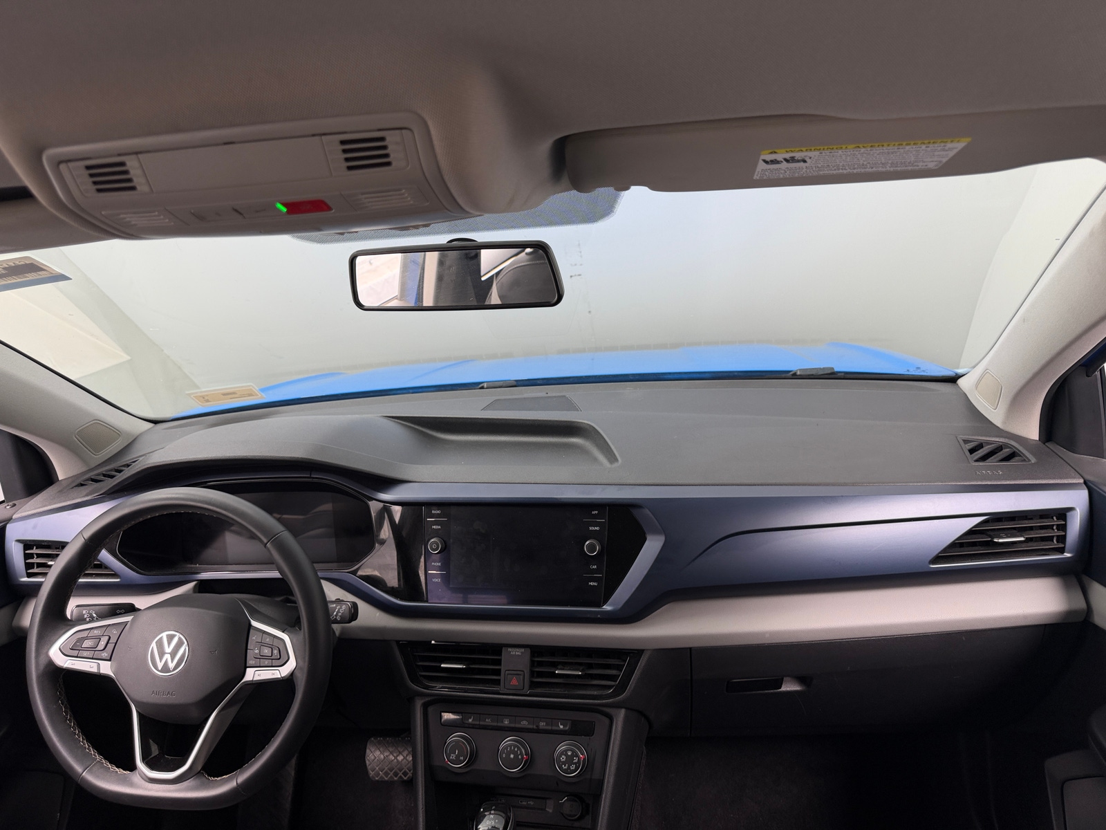 Thumbnail: 2022 Volkswagen Taos - 3
