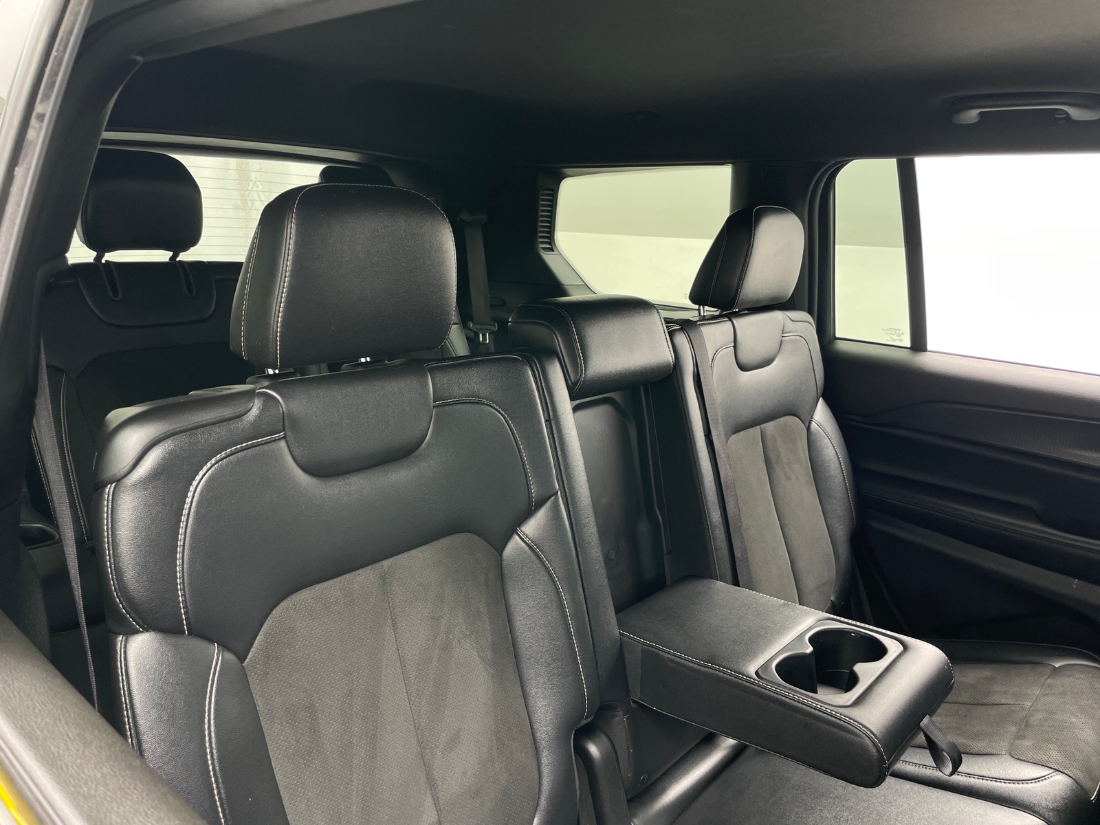 Thumbnail: 2023 Jeep Grand Cherokee L - 5