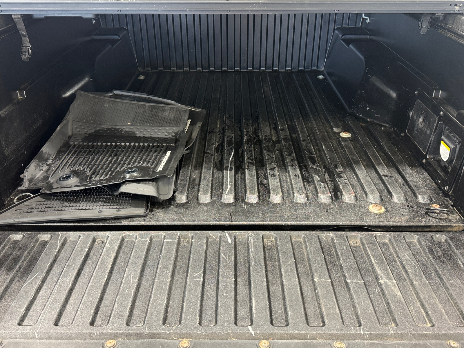 Thumbnail: 2019 Toyota Tacoma - 6