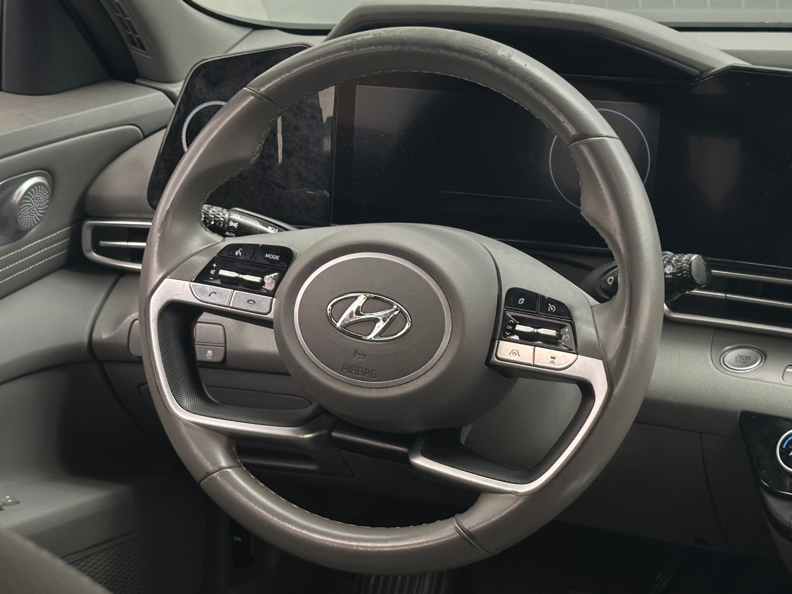 Thumbnail: 2023 Hyundai Elantra - 5