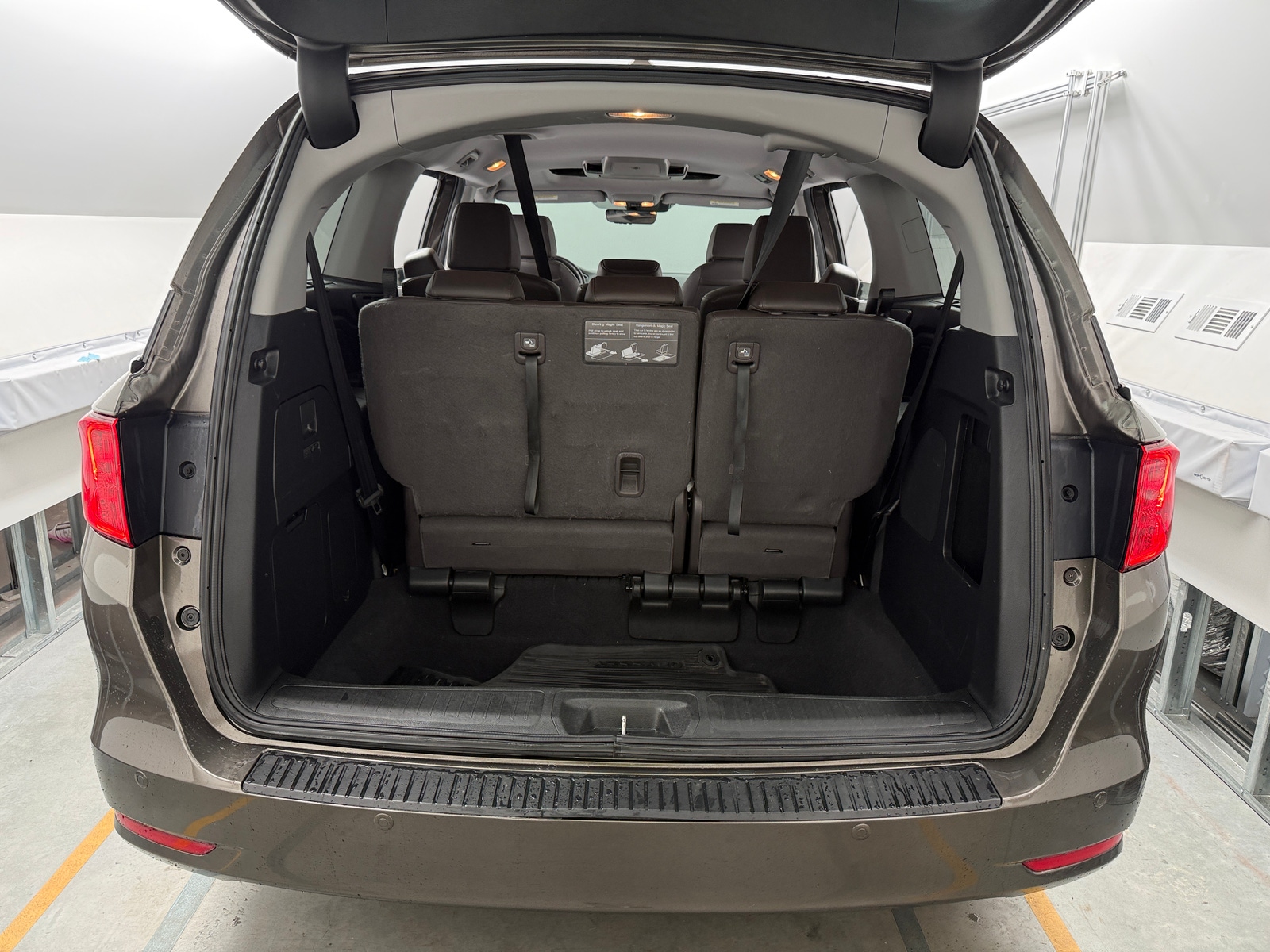 Thumbnail: 2019 Honda Odyssey - 6