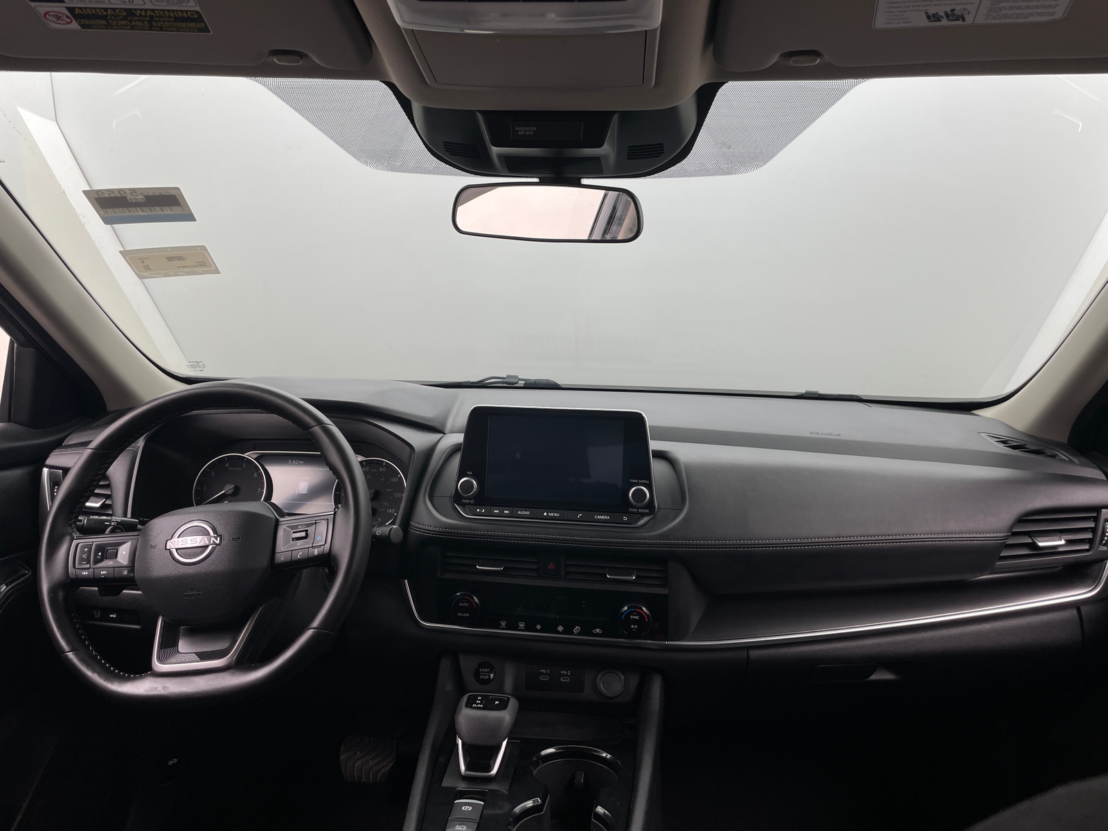 Thumbnail: 2025 Nissan Rogue - 3