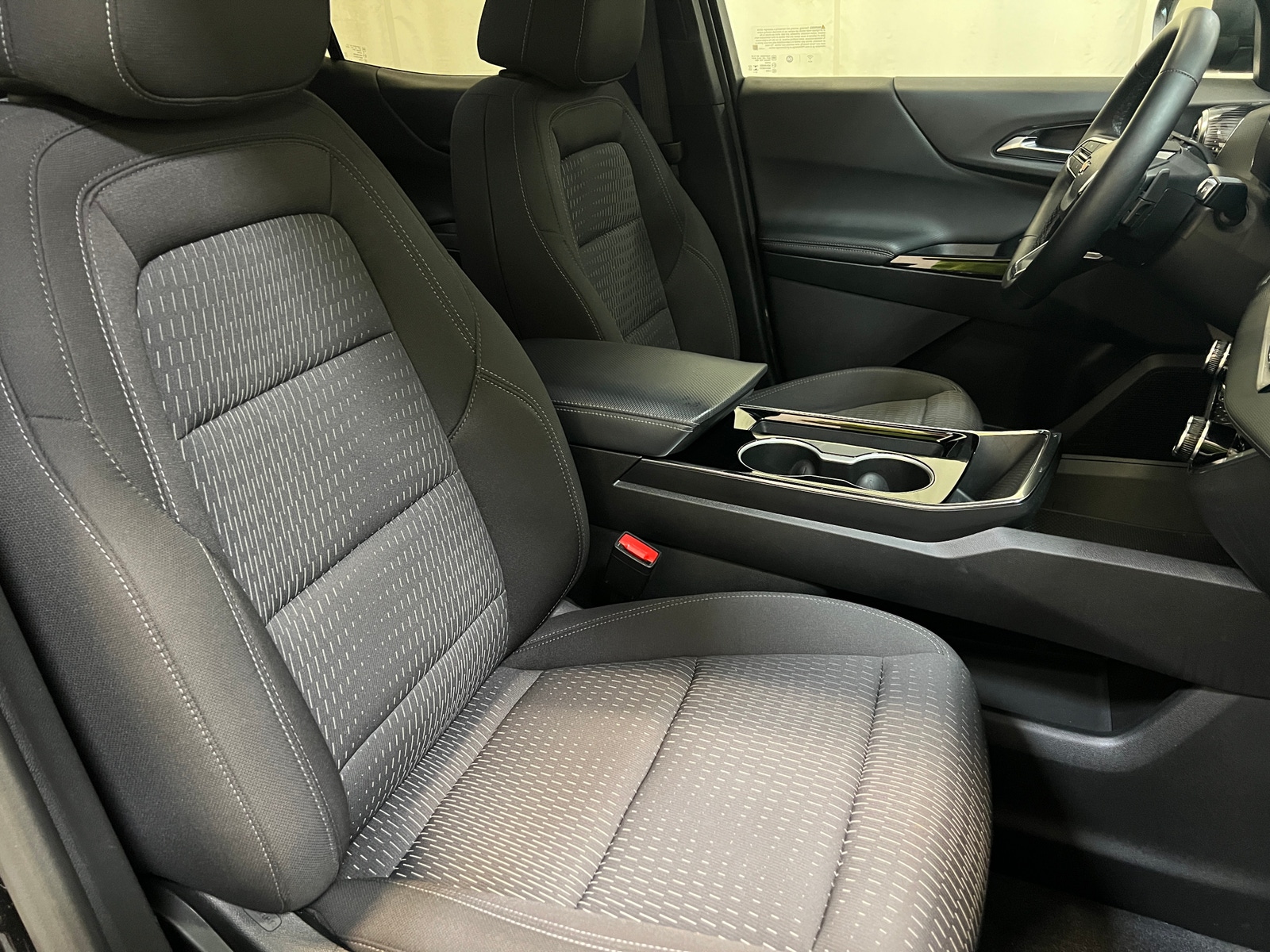 Thumbnail: 2025 Chevrolet Equinox - 2