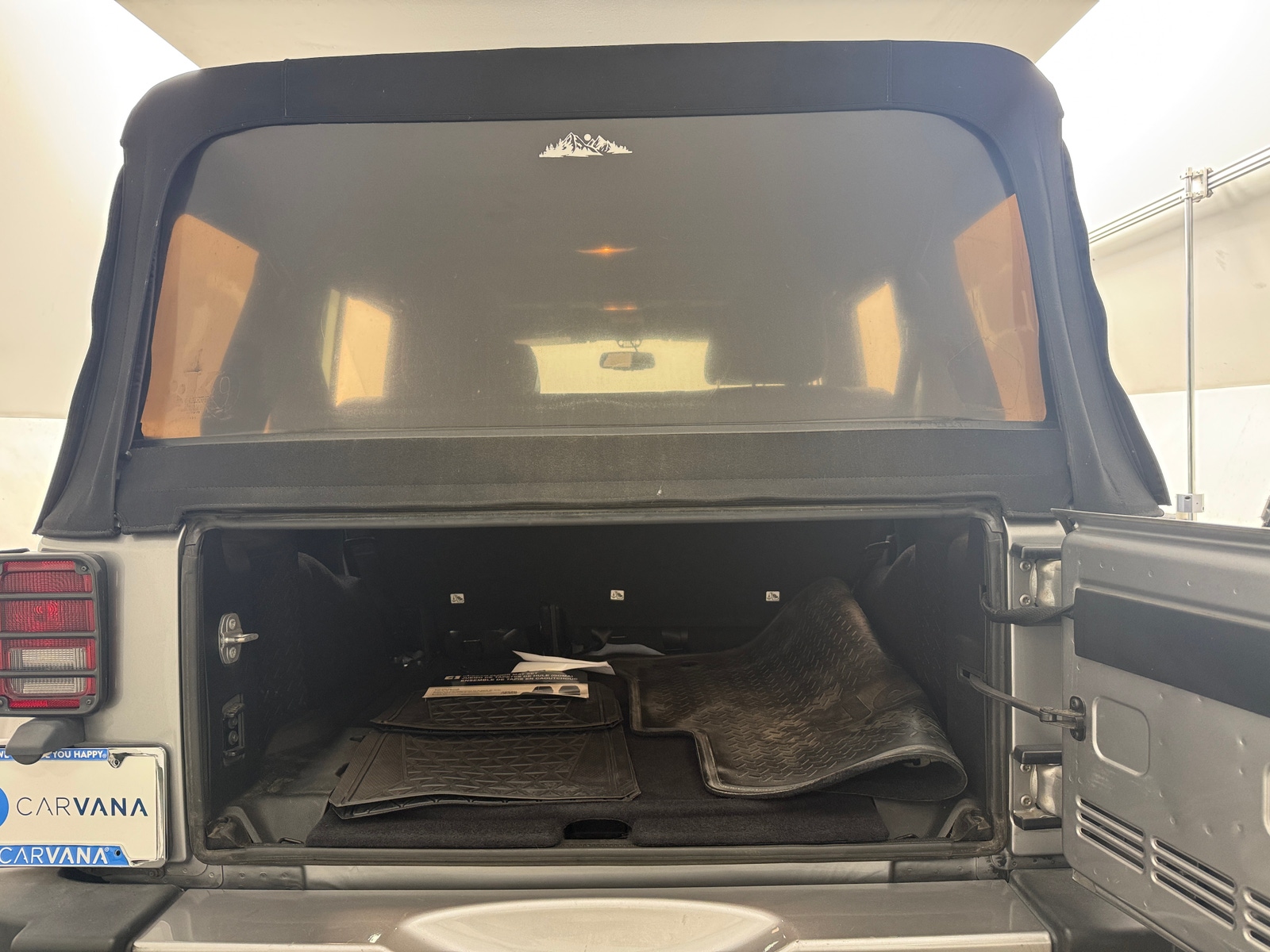 Thumbnail: 2016 Jeep Wrangler - 7