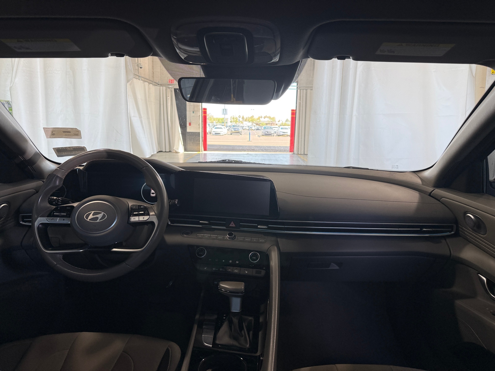 Thumbnail: 2024 Hyundai Elantra - 3