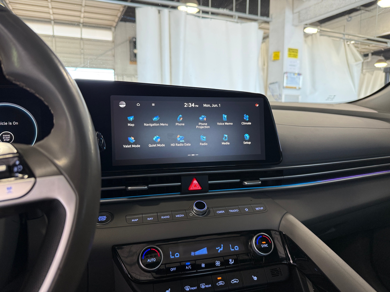 Thumbnail: 2024 Hyundai Elantra - 4