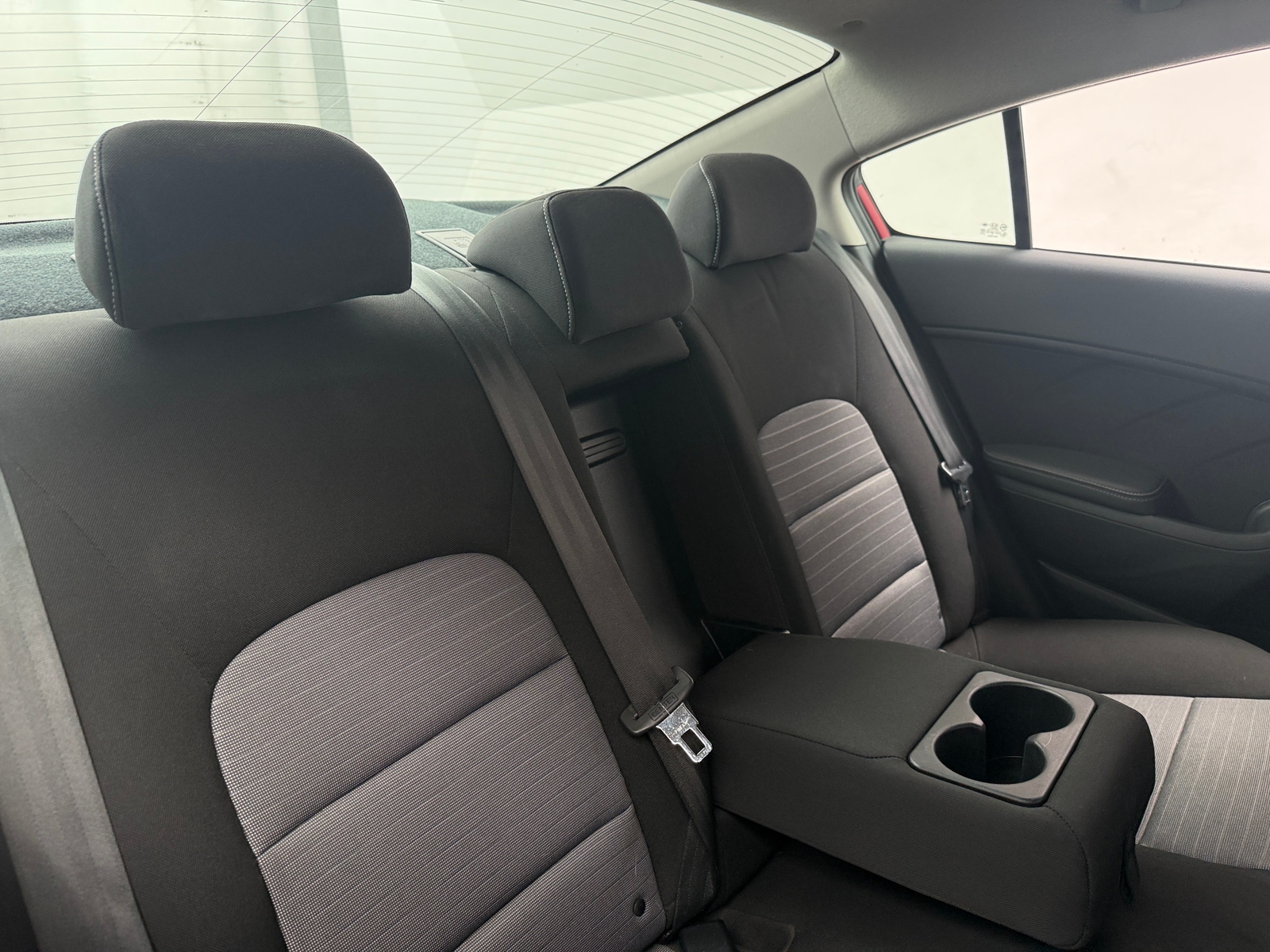 Thumbnail: 2016 Kia Forte - 6
