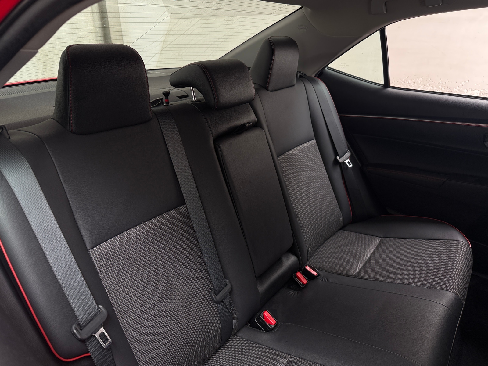 Thumbnail: 2016 Toyota Corolla - 6