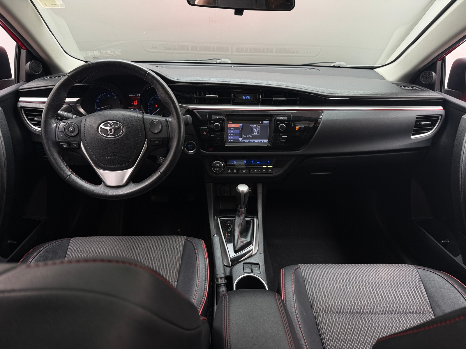 Thumbnail: 2016 Toyota Corolla - 3