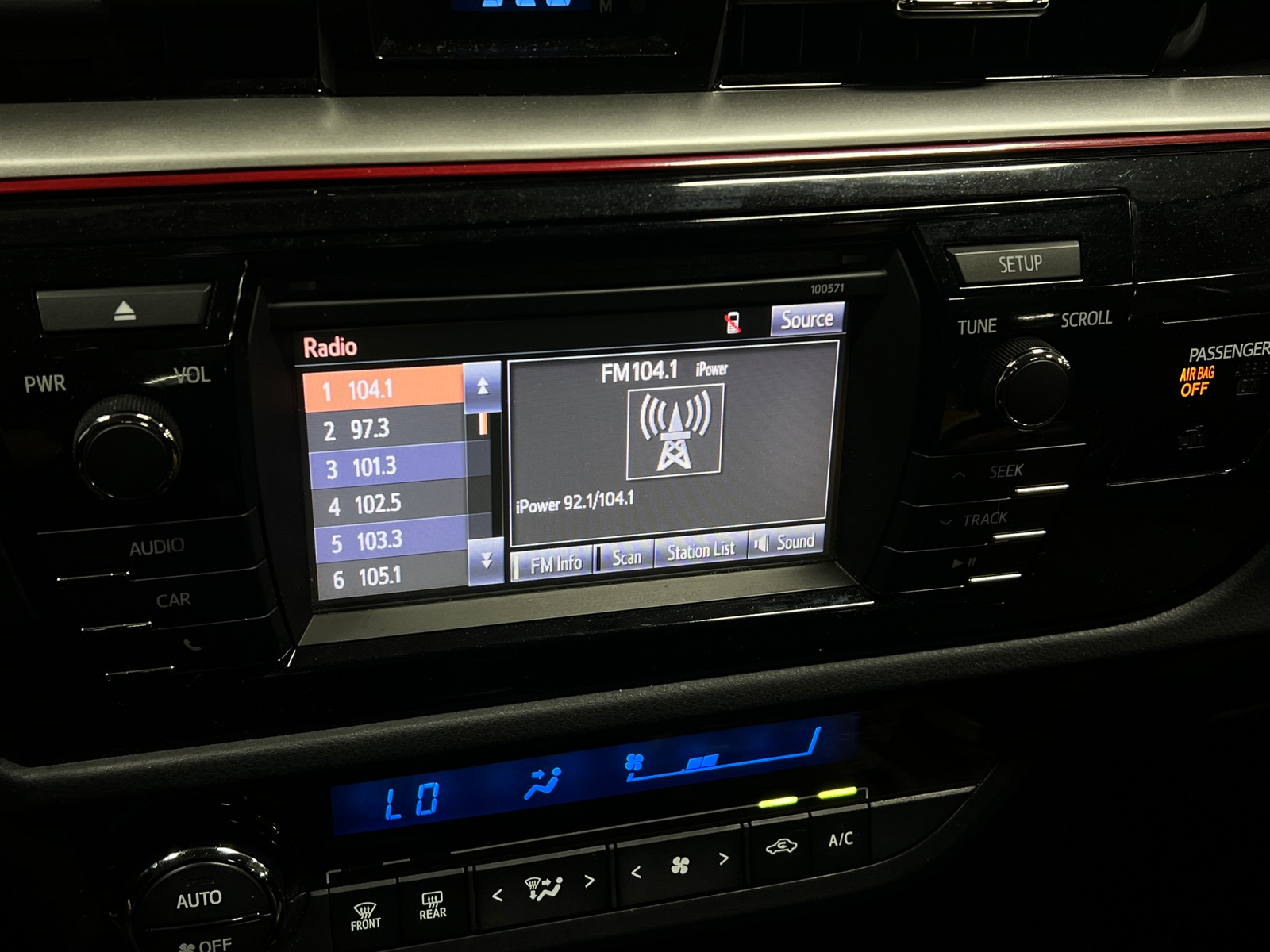 Thumbnail: 2016 Toyota Corolla - 4
