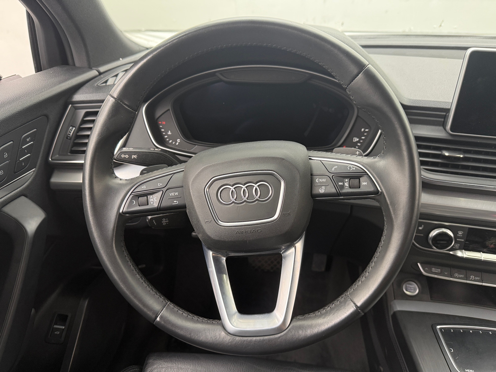 Thumbnail: 2020 Audi Q5 - 4