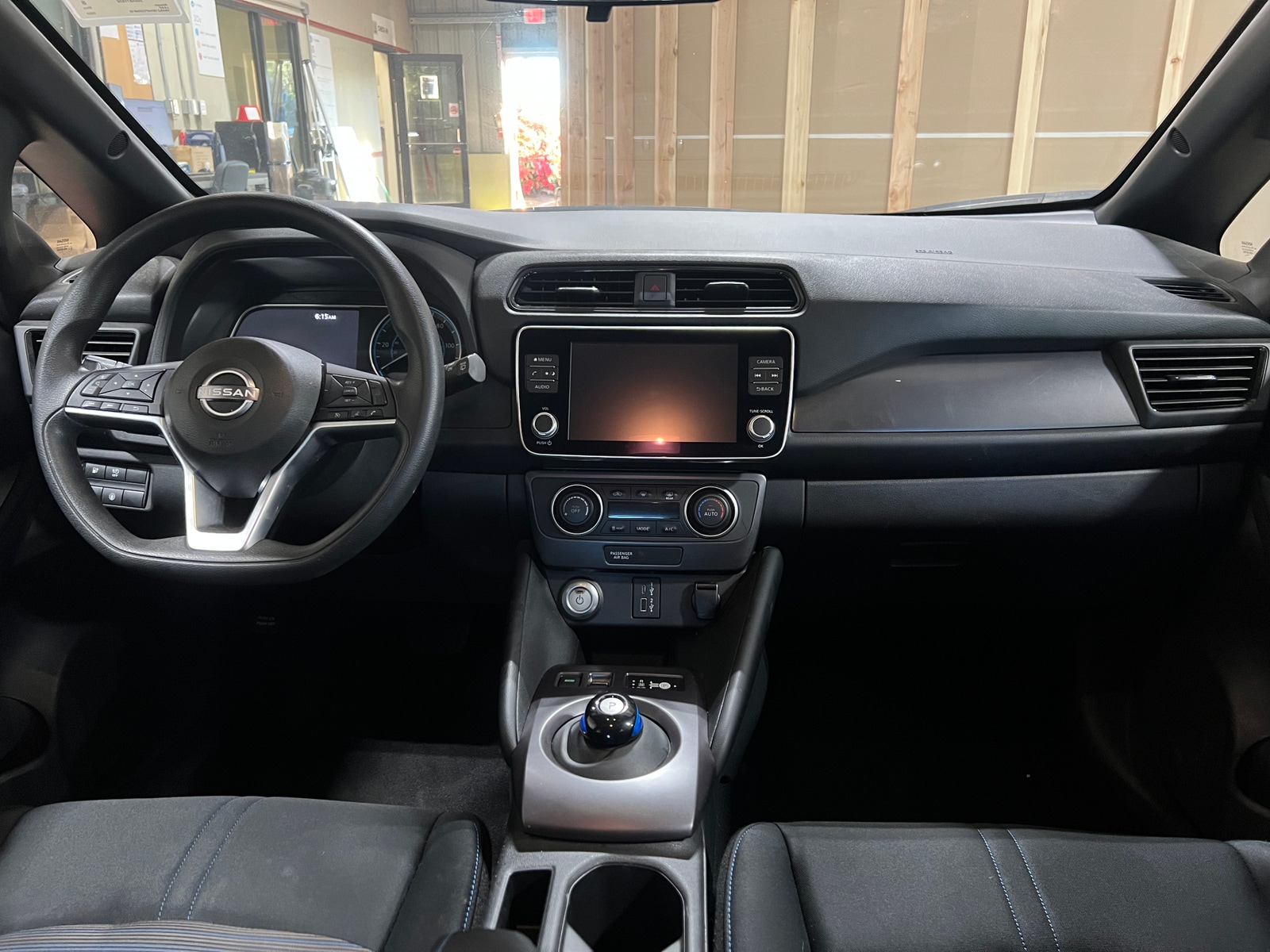 Thumbnail: 2023 Nissan Leaf - 3