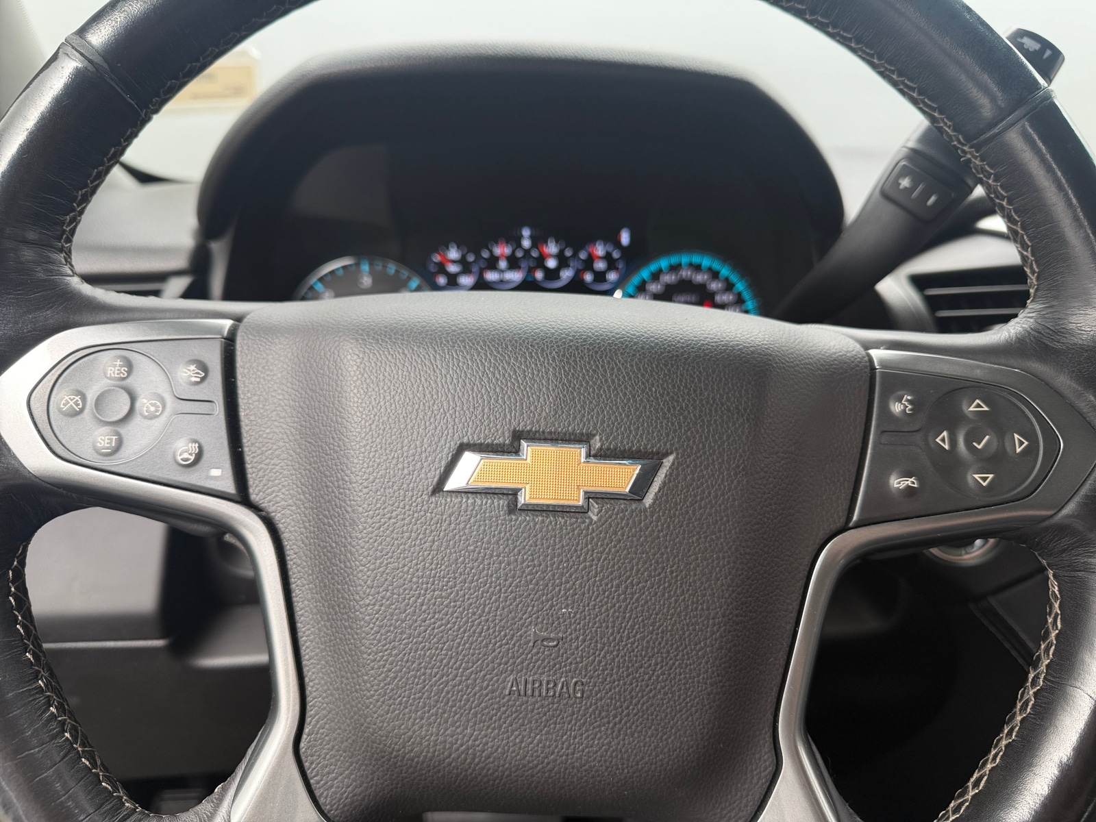 Thumbnail: 2017 Chevrolet Tahoe - 4