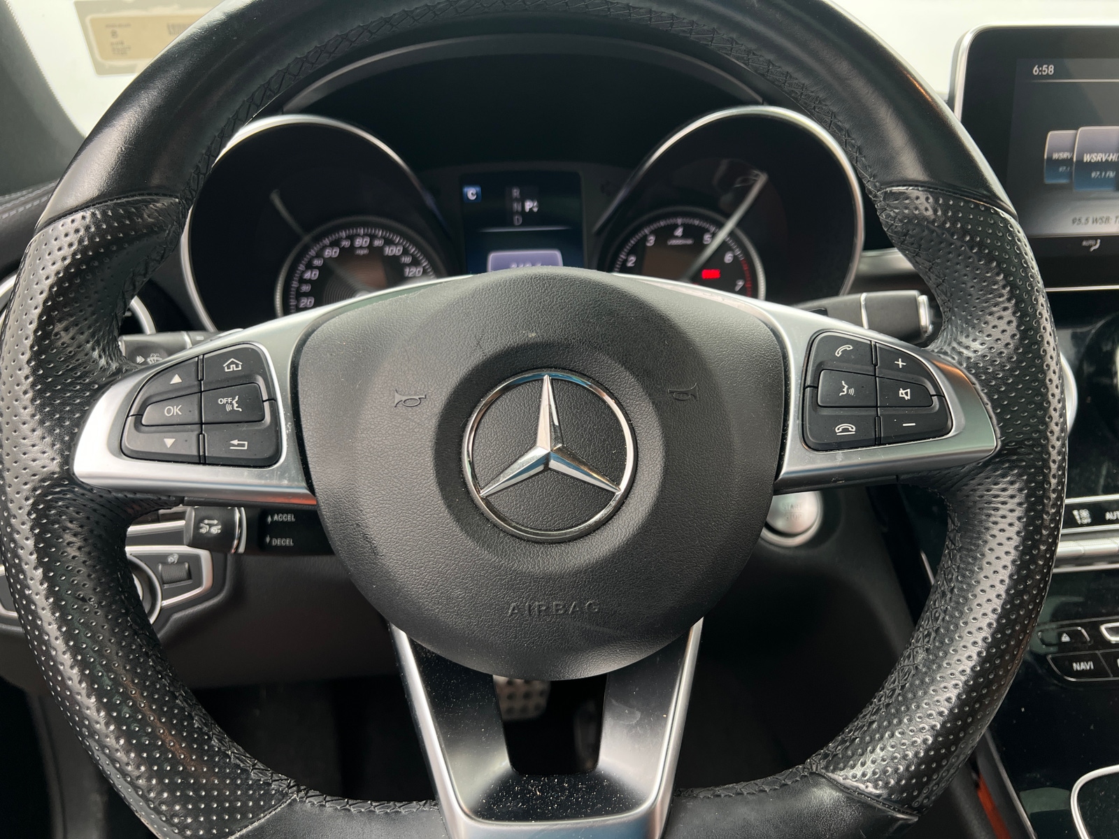 Thumbnail: 2017 Mercedes-Benz C-Class - 3