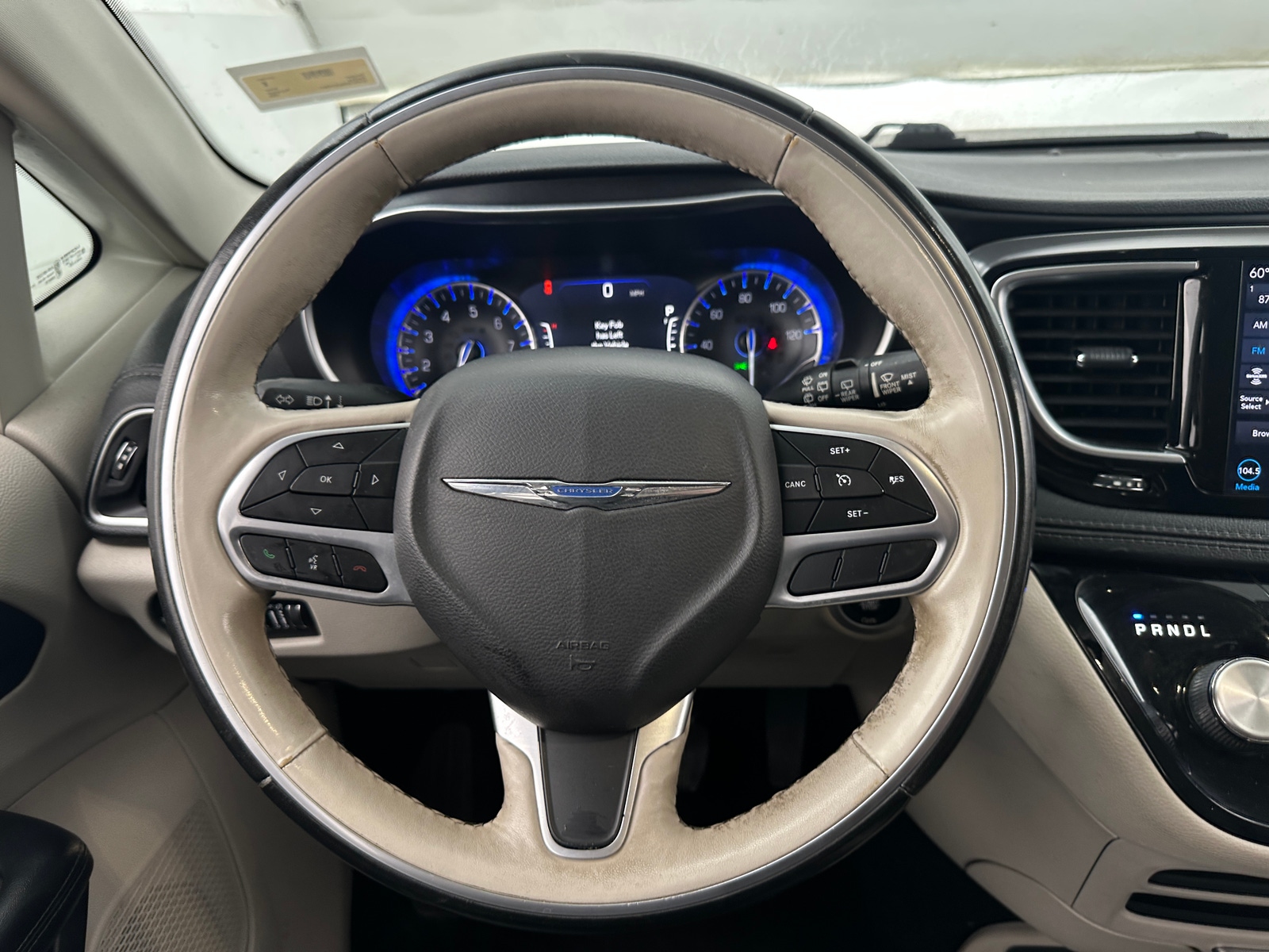 Thumbnail: 2020 Chrysler Pacifica - 4