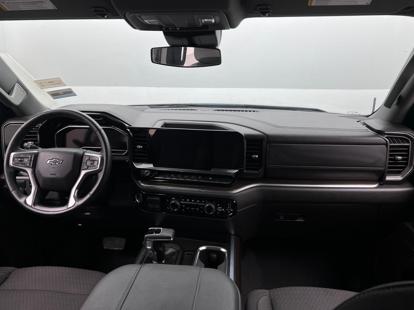 Thumbnail: 2024 Chevrolet Silverado 1500 - 3