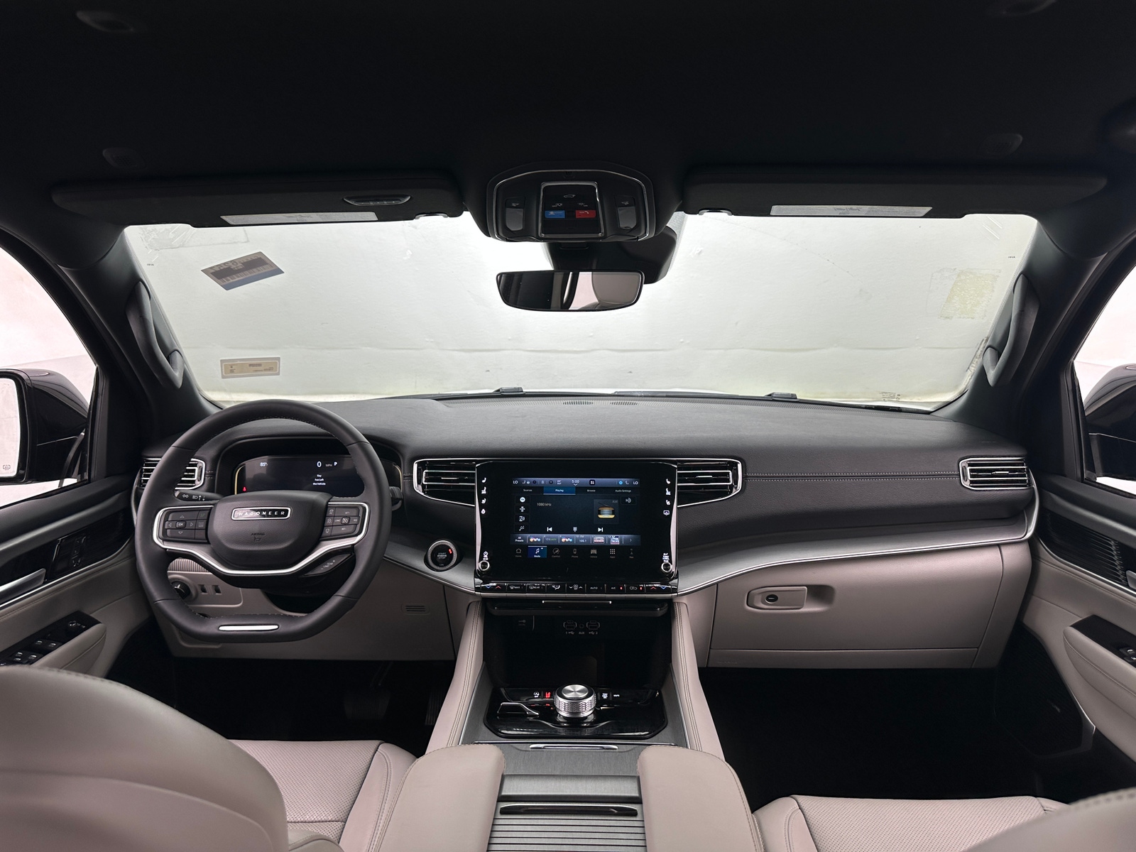Thumbnail: 2025 Jeep Wagoneer - 2