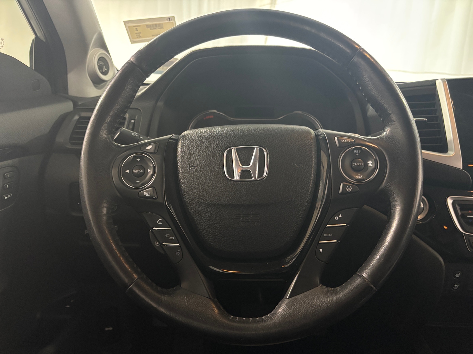 Thumbnail: 2016 Honda Pilot - 4