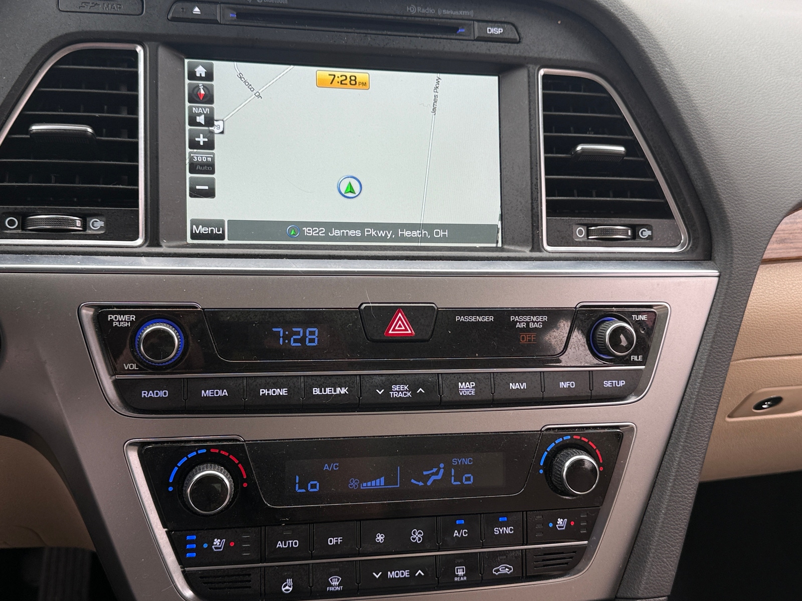 Thumbnail: 2015 Hyundai Sonata - 3