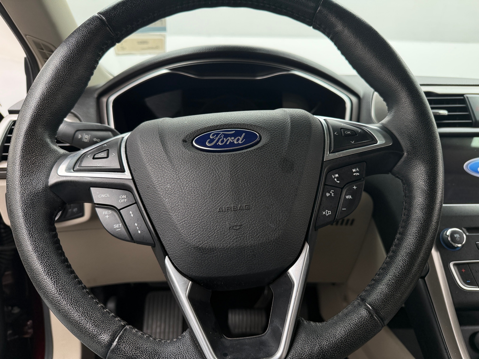Thumbnail: 2017 Ford Fusion - 4