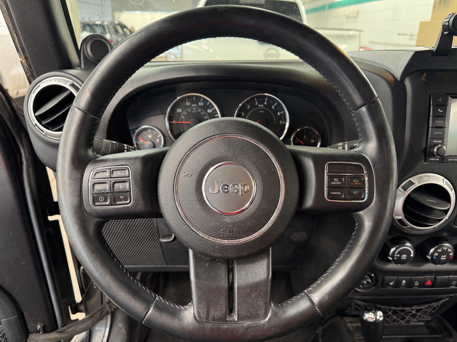 Thumbnail: 2014 Jeep Wrangler - 5