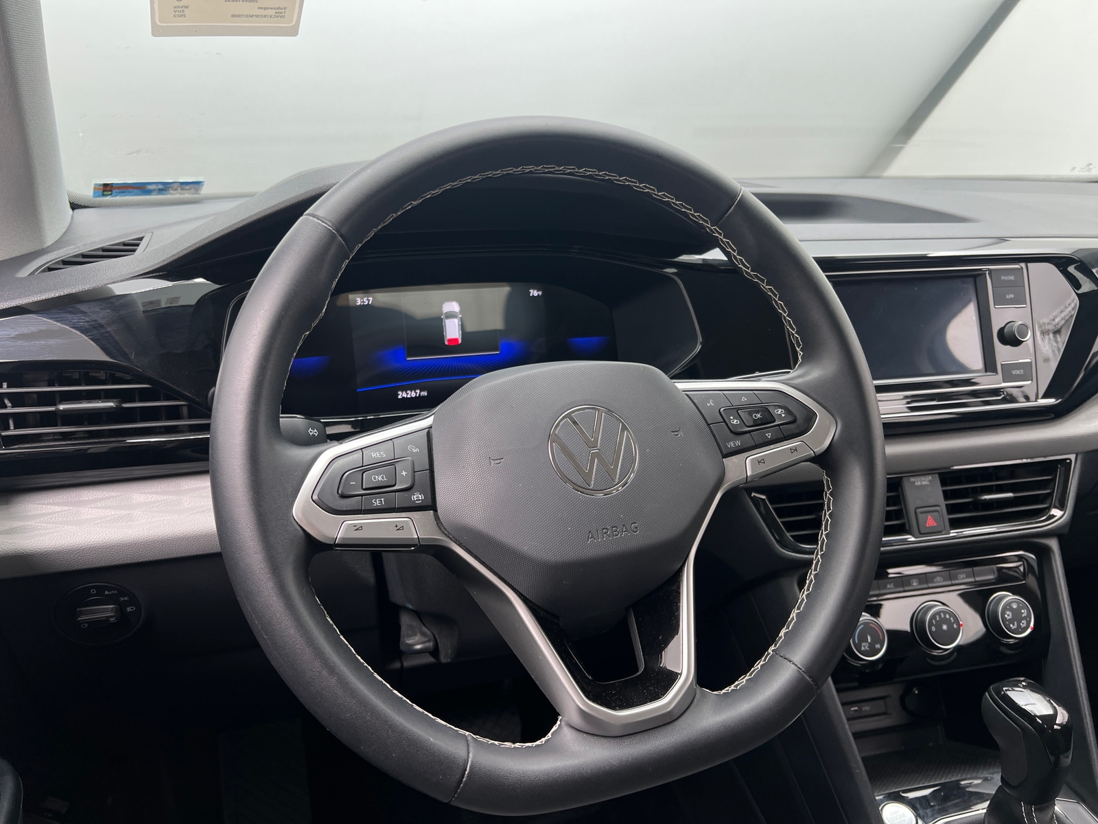 Thumbnail: 2023 Volkswagen Taos - 5