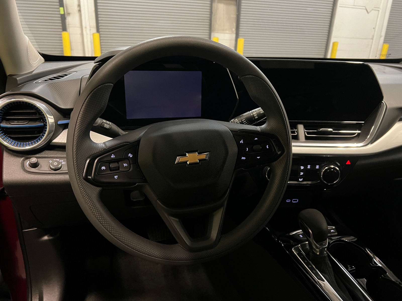 Thumbnail: 2025 Chevrolet Trax - 5