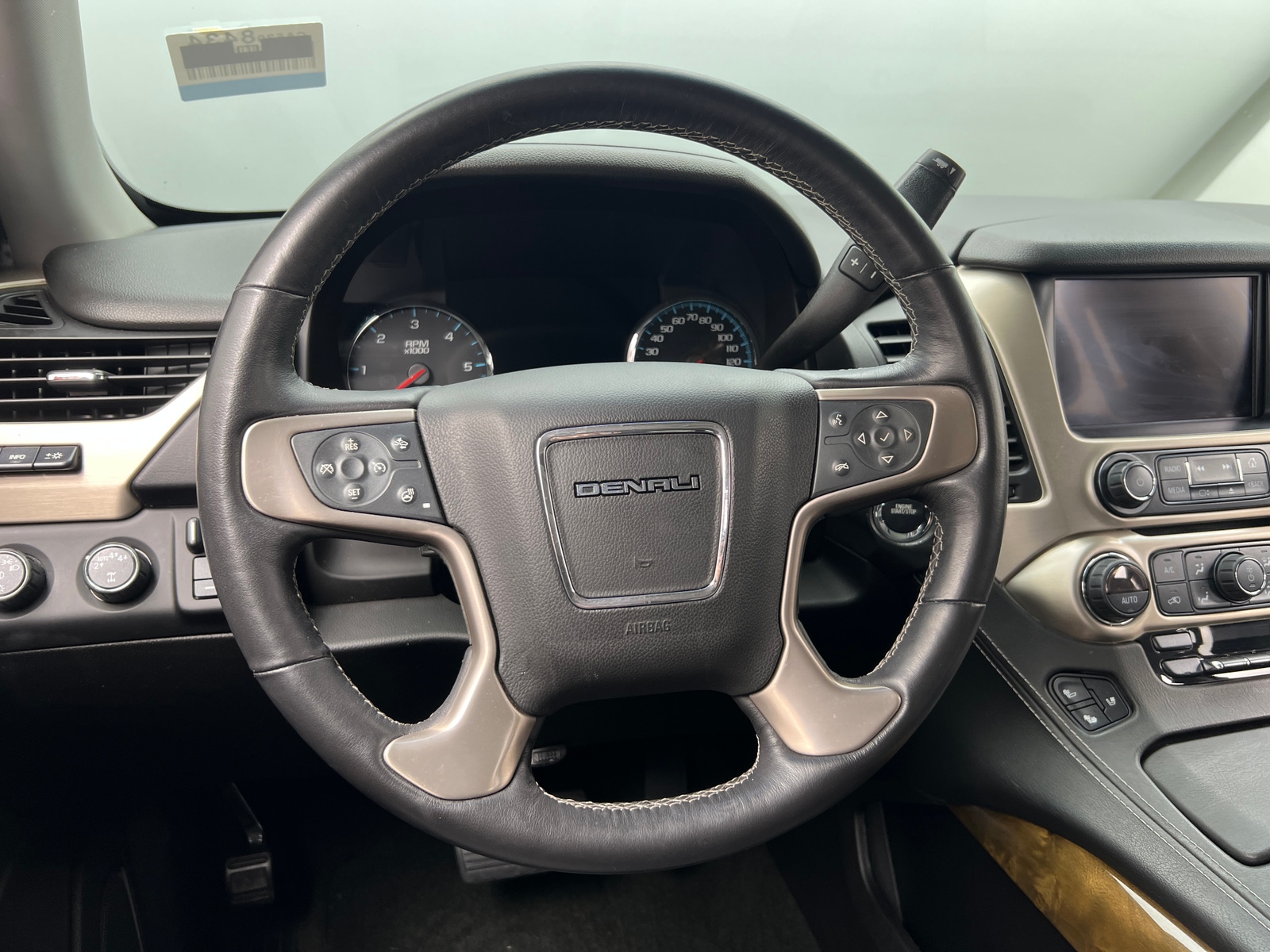 Thumbnail: 2017 GMC Yukon - 4
