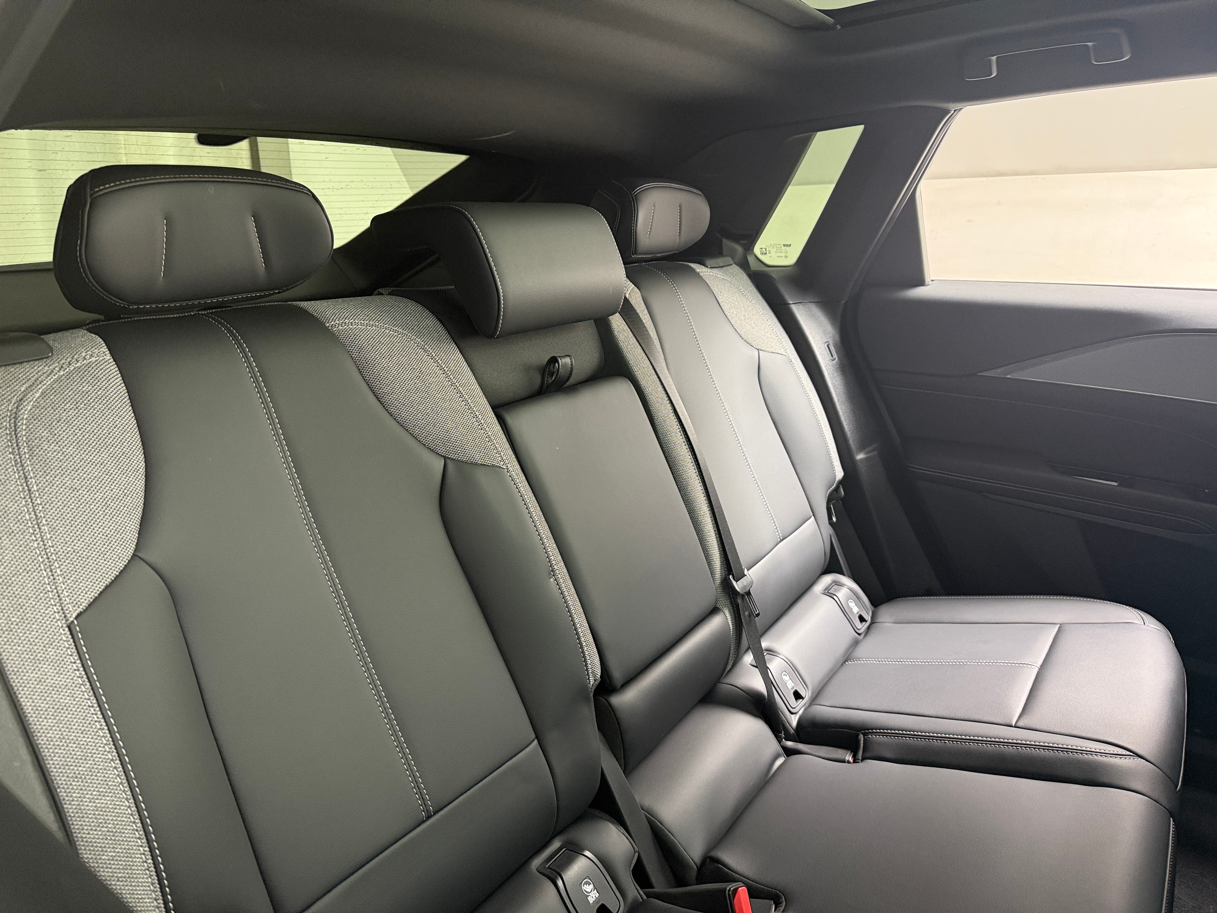 Used 2024 Cadillac LYRIQ Tech with VIN 1GYKPMRL6RZ137231 for sale in Pewaukee, WI