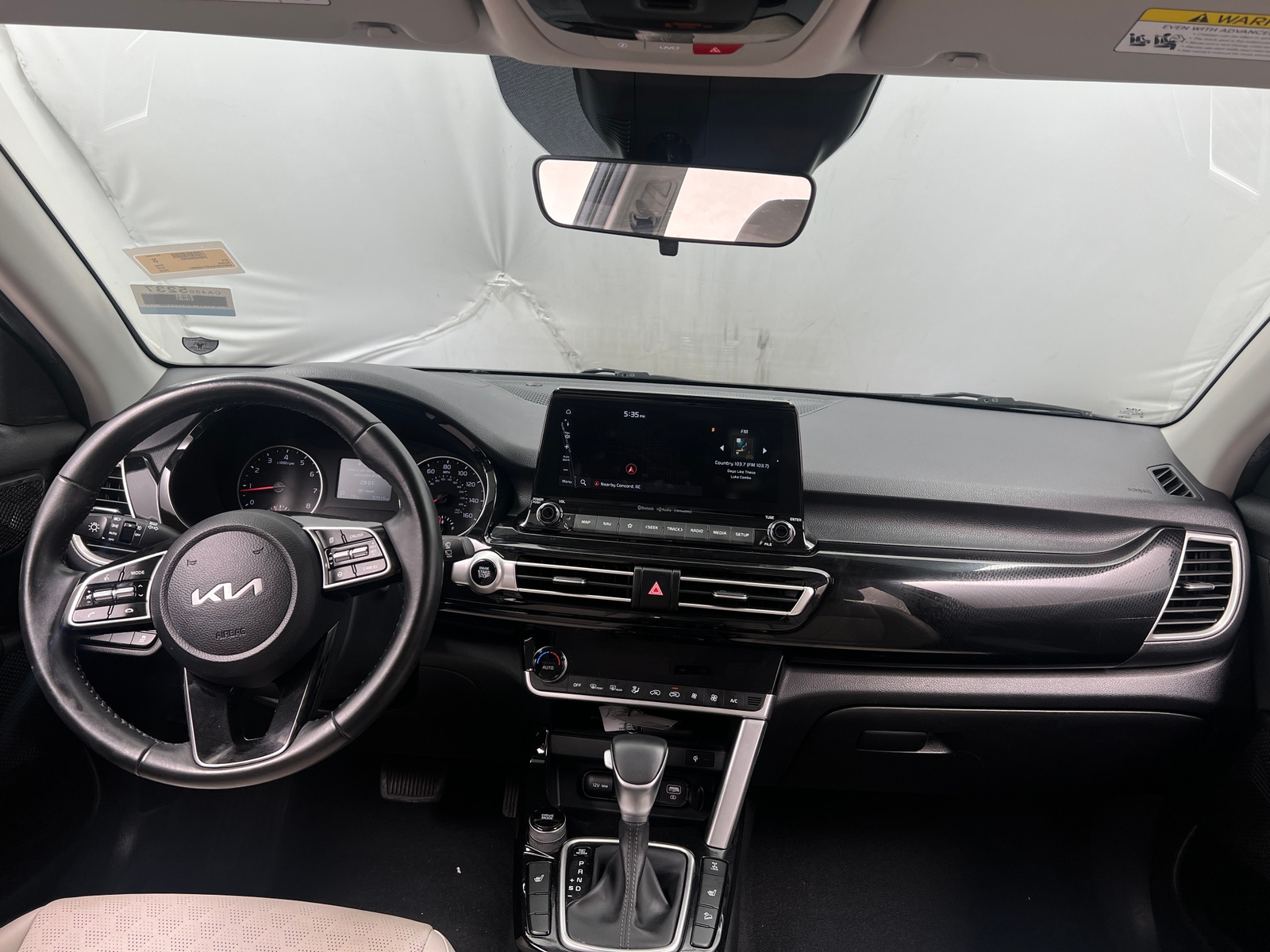 Thumbnail: 2023 Kia Seltos - 2