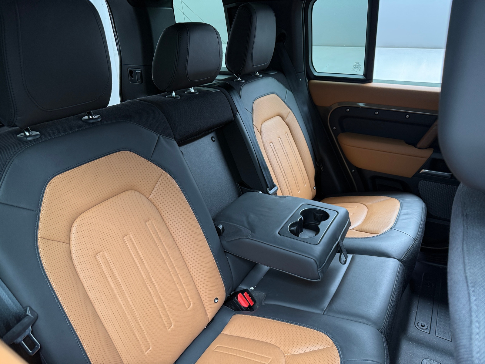 Thumbnail: 2024 Land Rover Defender - 5