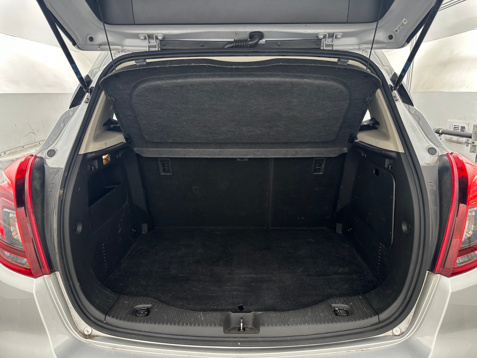 Thumbnail: 2019 Buick Encore - 6