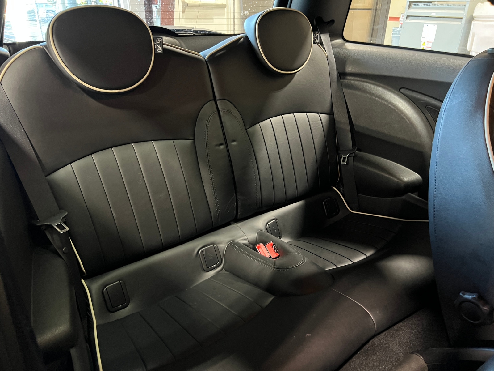 Thumbnail: 2012 MINI Cooper Hardtop - 5