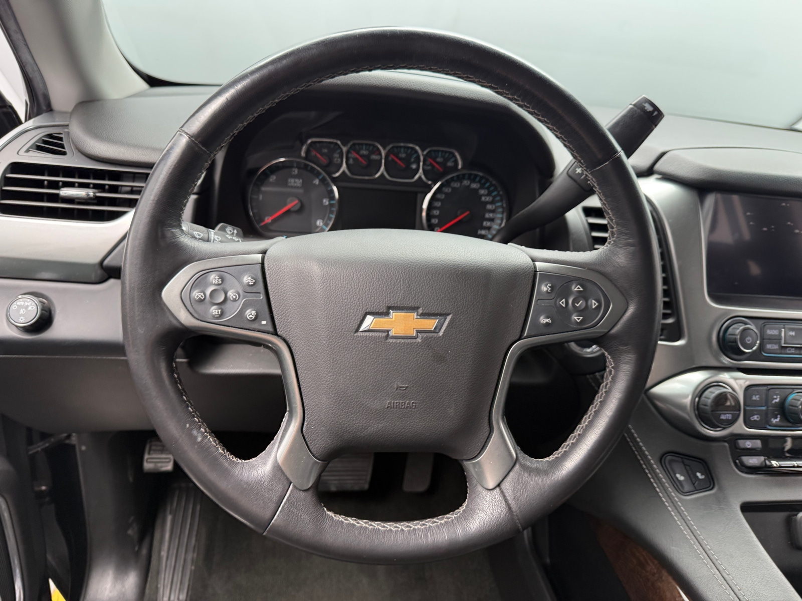 Thumbnail: 2018 Chevrolet Tahoe - 4