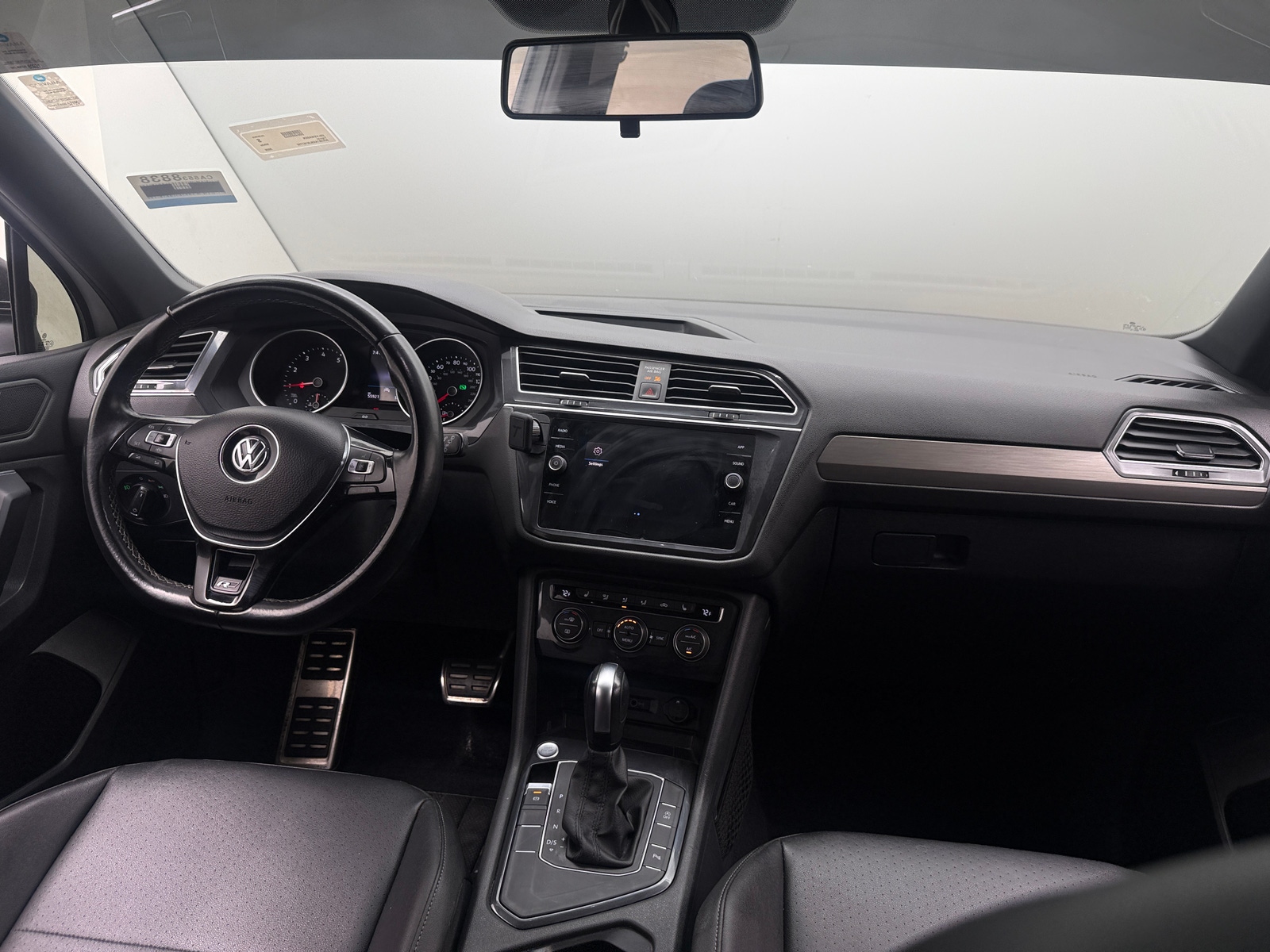 Thumbnail: 2020 Volkswagen Tiguan - 2