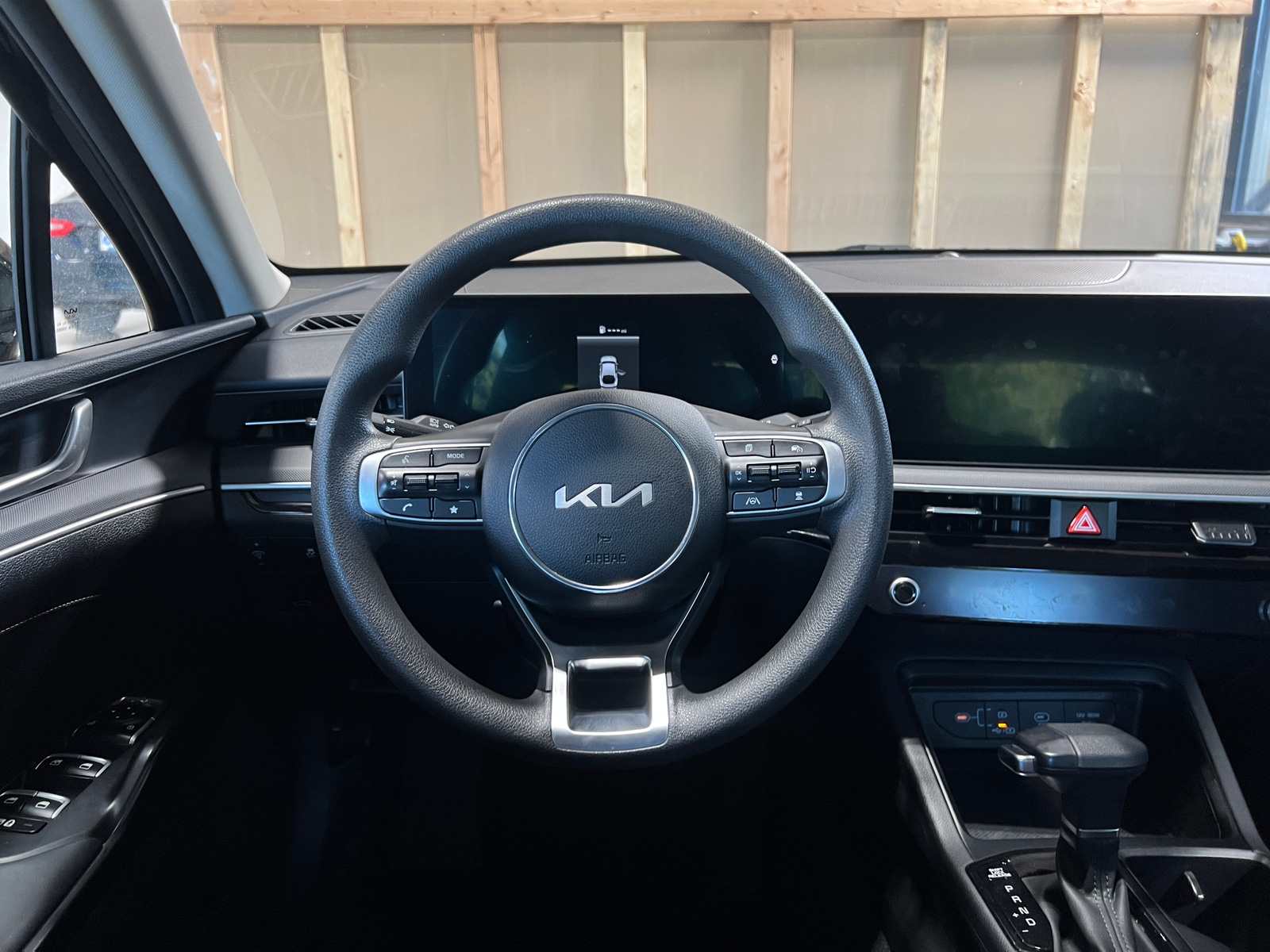 Thumbnail: 2025 Kia K5 - 5