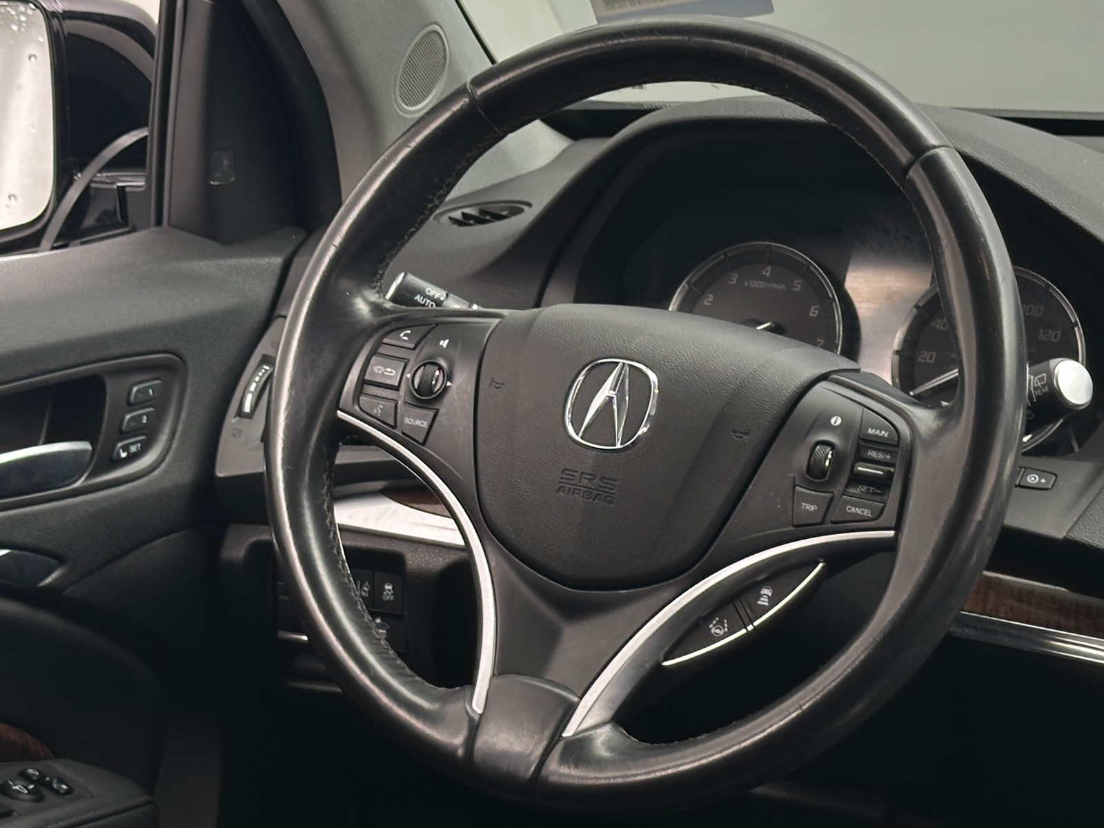 Thumbnail: 2017 Acura MDX - 4