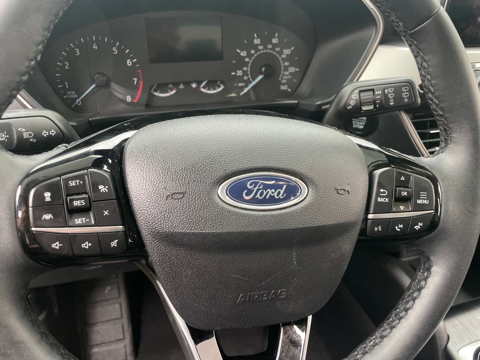 Thumbnail: 2022 Ford Escape - 4