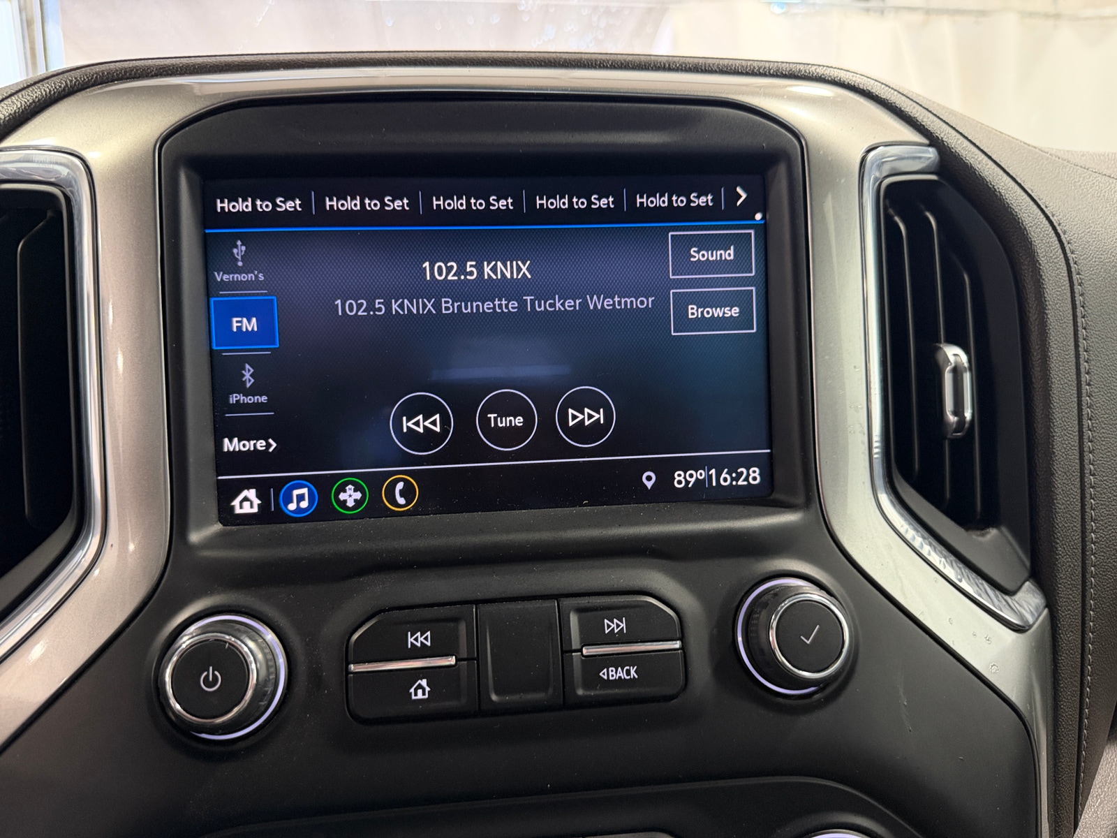 Thumbnail: 2020 Chevrolet Silverado 1500 - 4
