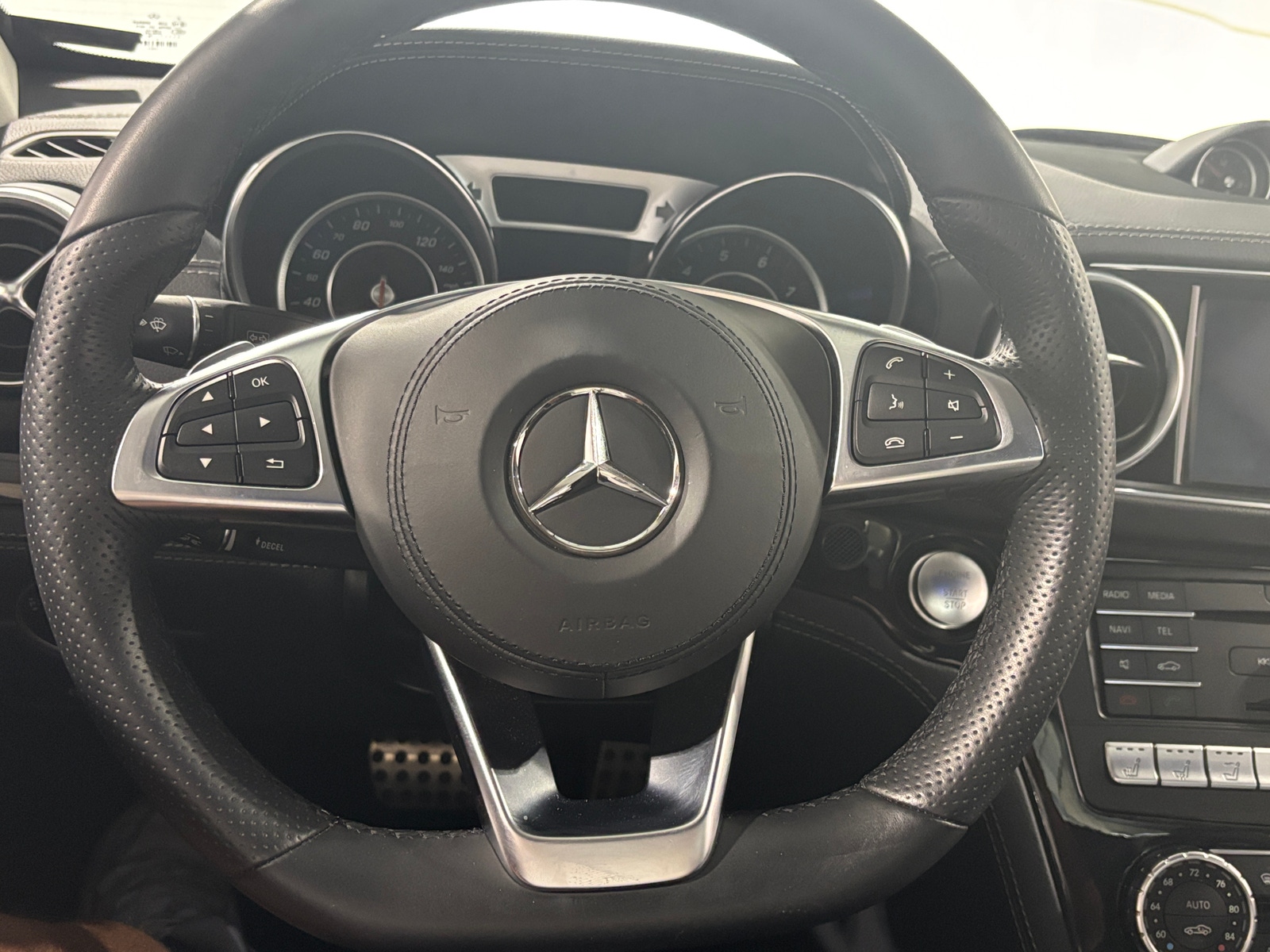 Thumbnail: 2020 Mercedes-Benz SL-Class - 4