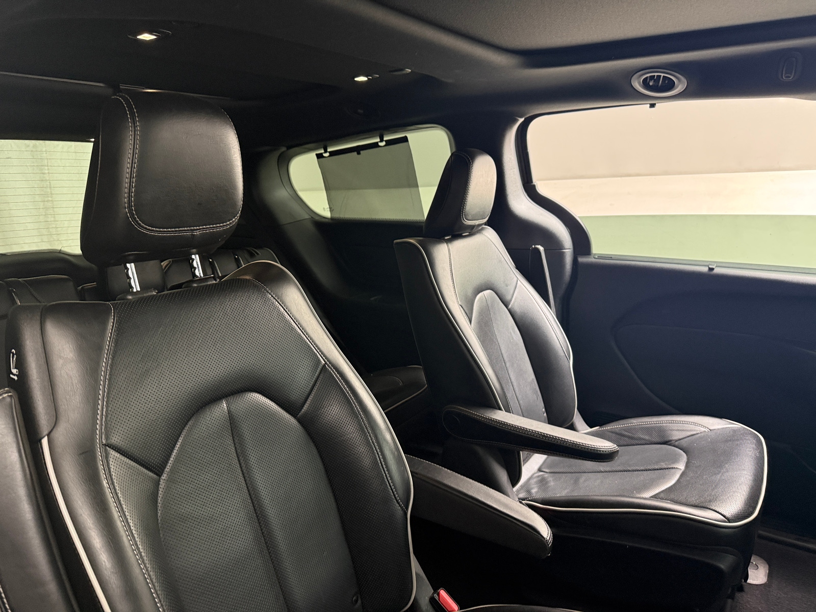Thumbnail: 2020 Chrysler Pacifica - 6