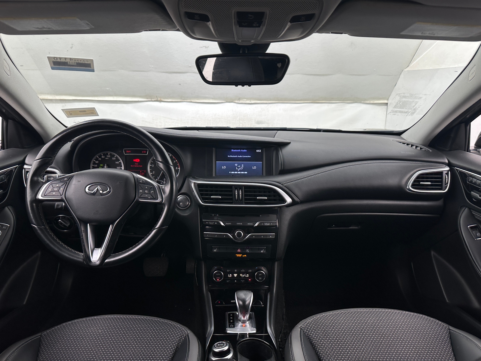 Thumbnail: 2018 INFINITI QX30 - 2